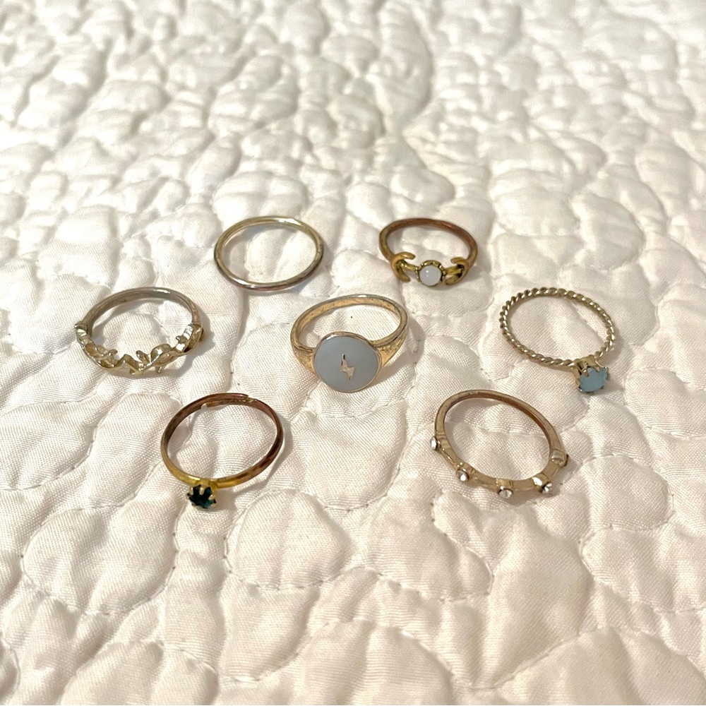 Gold rings set